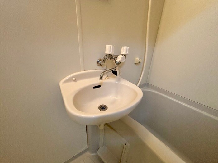 物件内観写真11　(洗面)