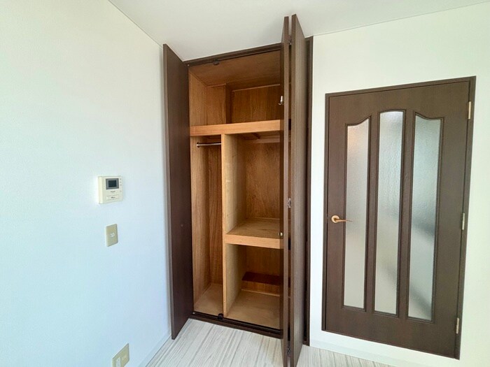 物件内観写真12　(収納)