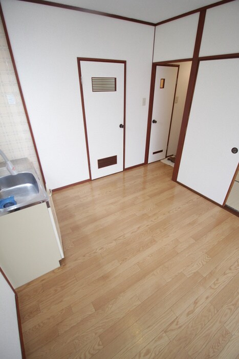 物件内観写真13　(居室)