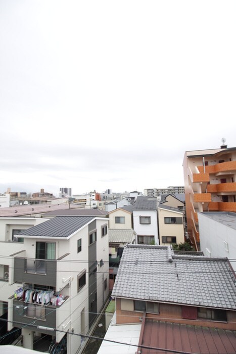 物件内観写真22　(室内からの展望)