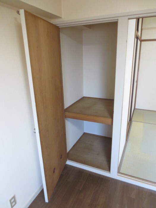 物件内観写真9　(収納)