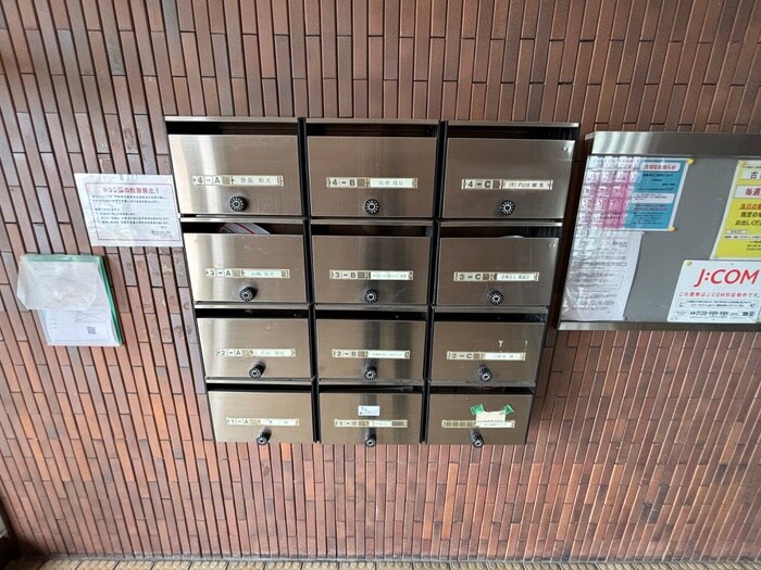 物件外観写真6　(建物設備)