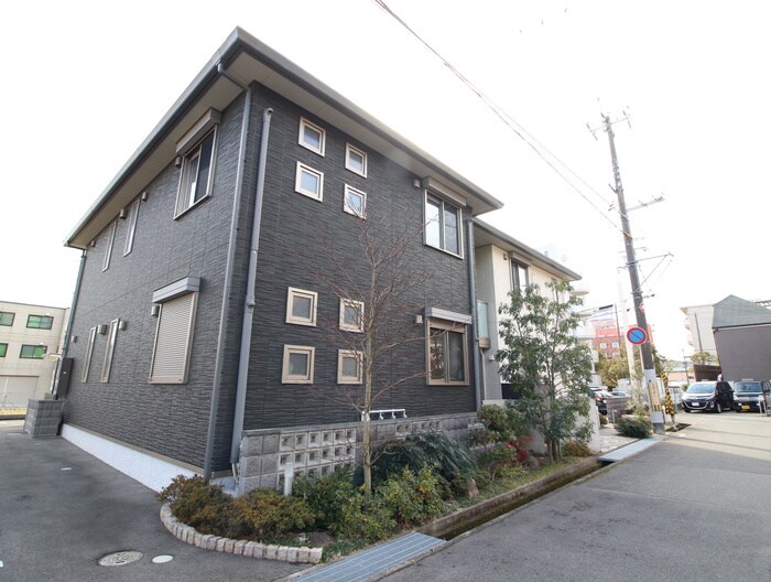 物件外観写真1　(外観写真)