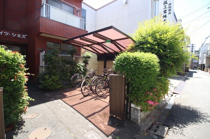 物件外観写真2　(駐輪場)