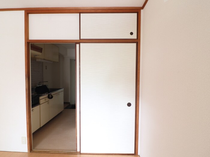 物件内観写真12　(収納)