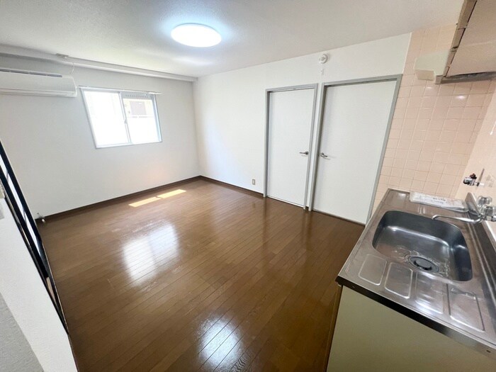 物件内観写真9　(居室)