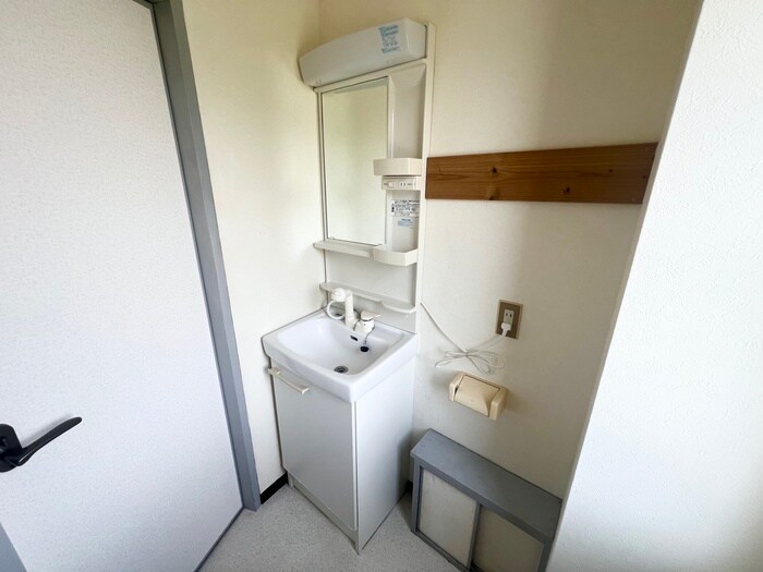 物件内観写真12　(洗面)