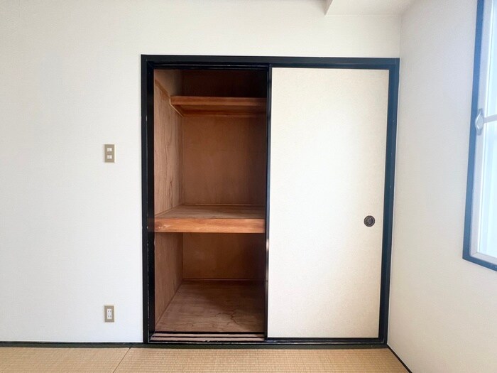 物件内観写真18　(収納)