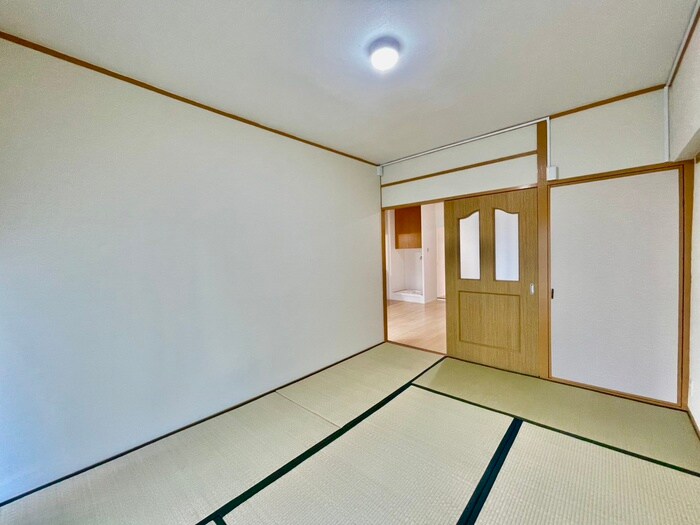 物件内観写真10　(居室)