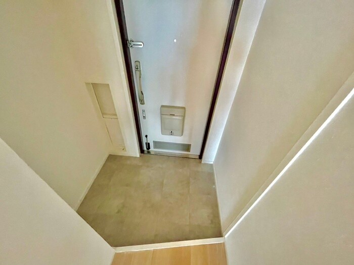 物件内観写真17　(玄関)