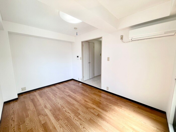 物件内観写真6　(居室)