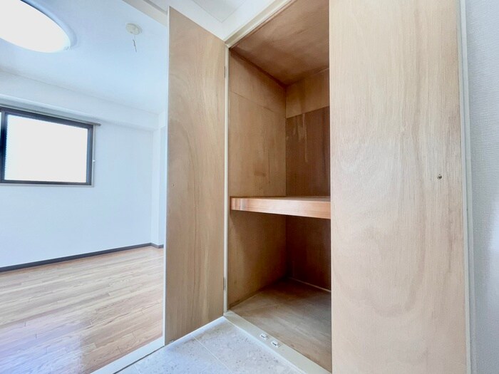 物件内観写真18　(収納)