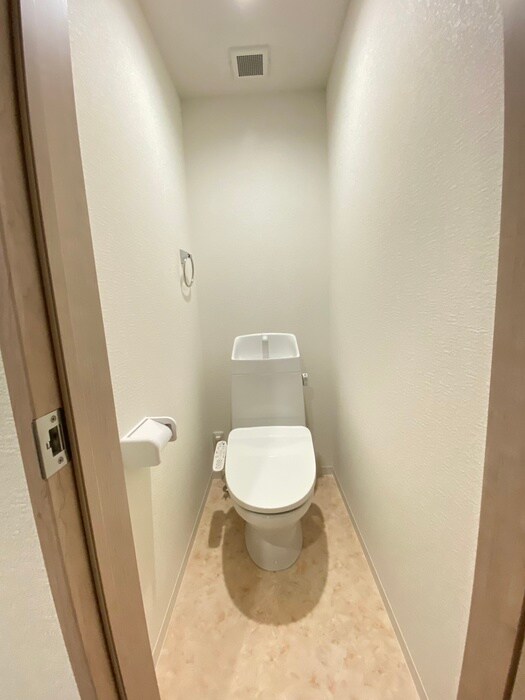 物件内観写真14　(トイレ)