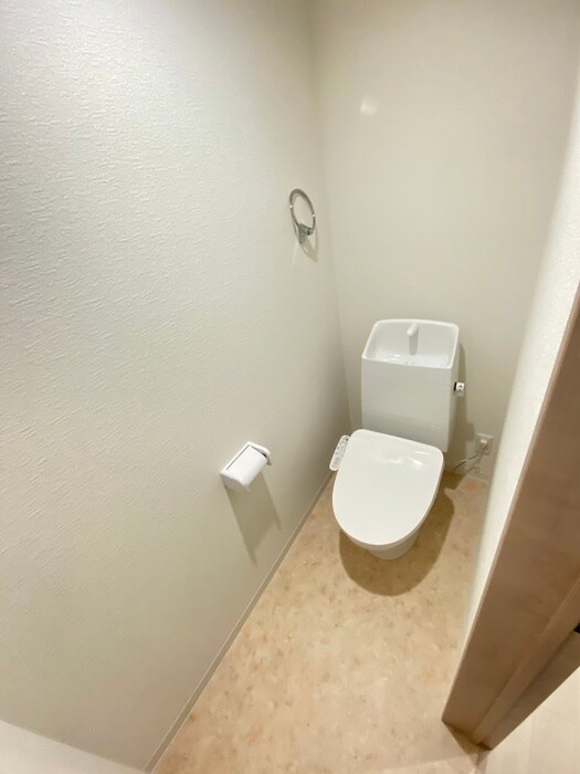 物件内観写真14　(トイレ)