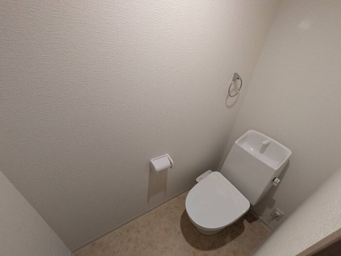 物件内観写真14　(トイレ)