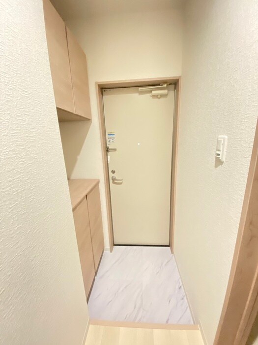 物件内観写真15　(玄関)