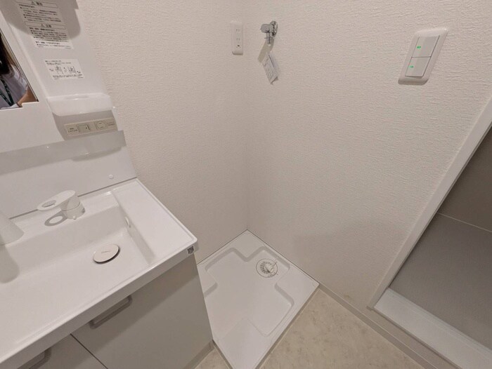 物件内観写真18　(洗濯機置場)