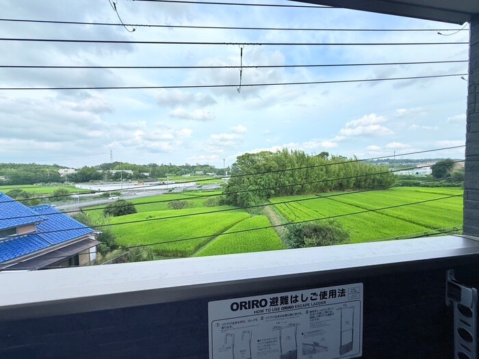 物件内観写真18　(室内からの展望)