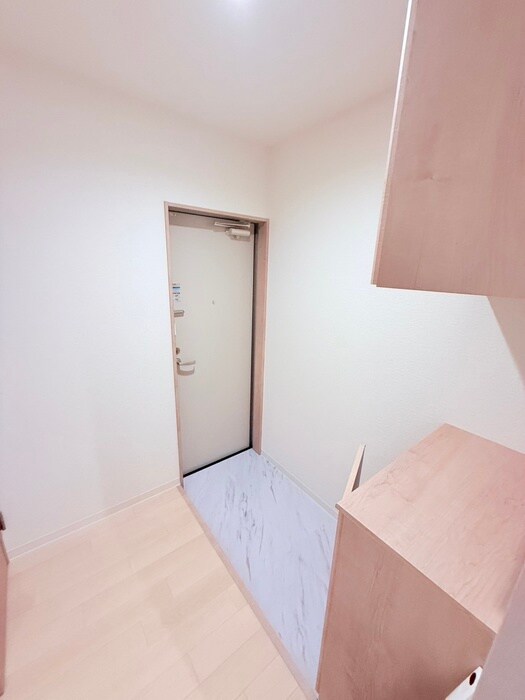 物件内観写真22　(玄関)