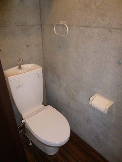 物件内観写真14　(トイレ)