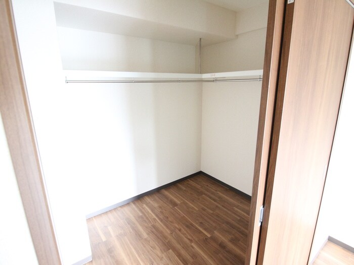 物件内観写真13　(収納)