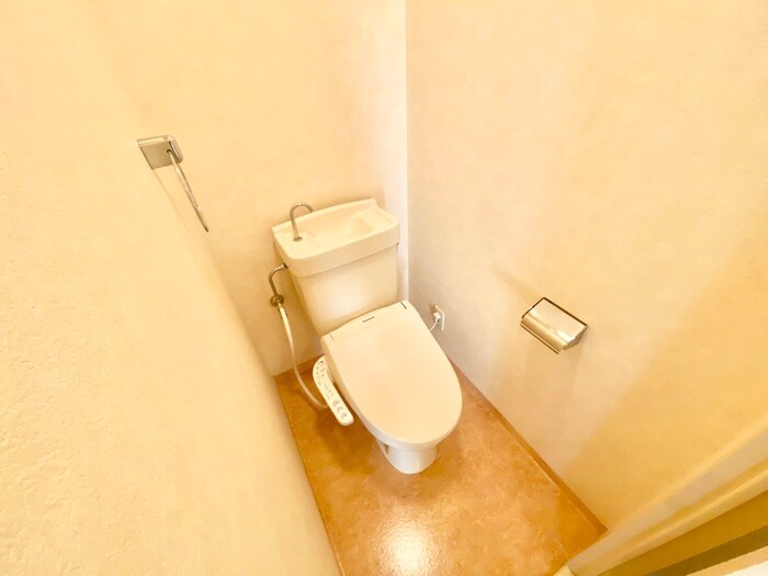 物件内観写真14　(トイレ)