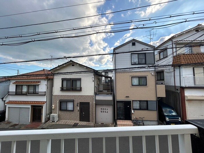 物件内観写真17　(室内からの展望)