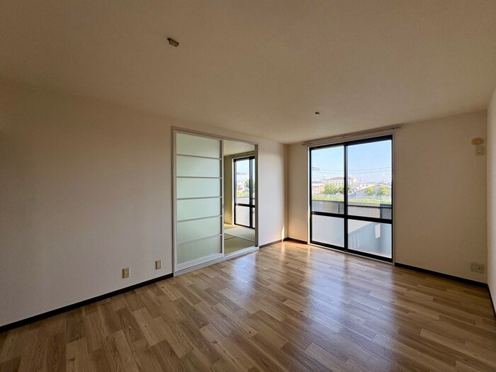 物件内観写真8　(居室)