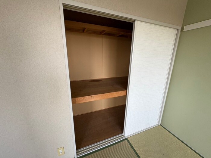 物件内観写真16　(収納)
