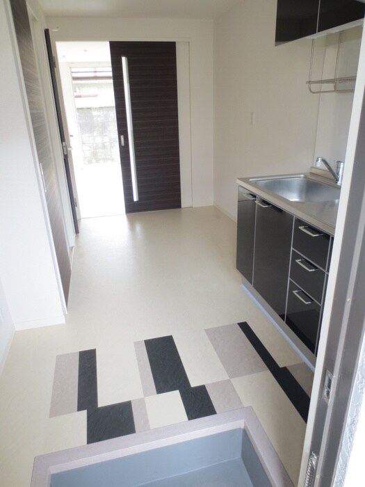 物件内観写真8　(廊下)