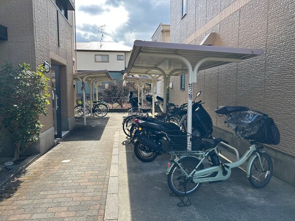 駐輪場