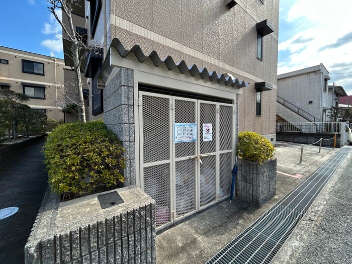 物件外観写真3　(建物設備)