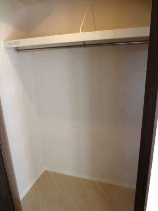 物件内観写真13　(収納)