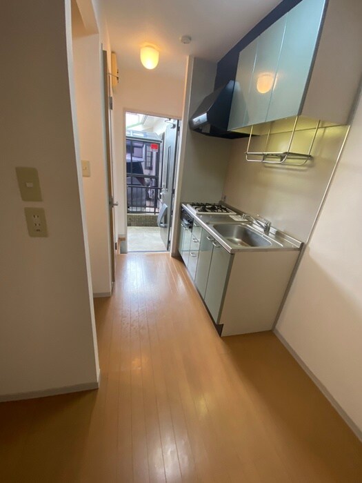 物件内観写真11　(廊下)