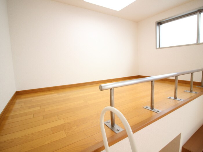 物件内観写真9　(居室)