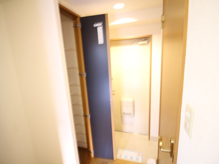物件内観写真17　(靴箱)