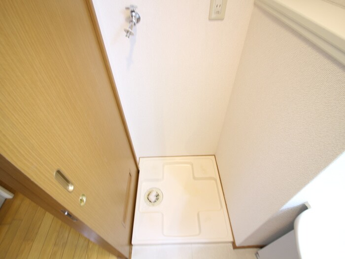 物件内観写真22　(洗濯機置場)