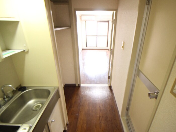 物件内観写真7　(廊下)