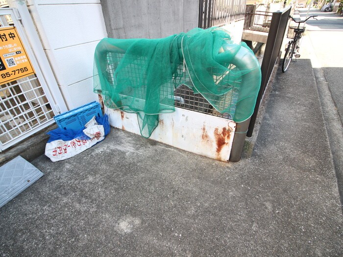 物件外観写真6　(建物設備)