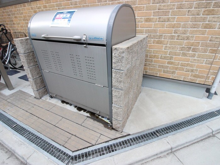 物件外観写真4　(建物設備)