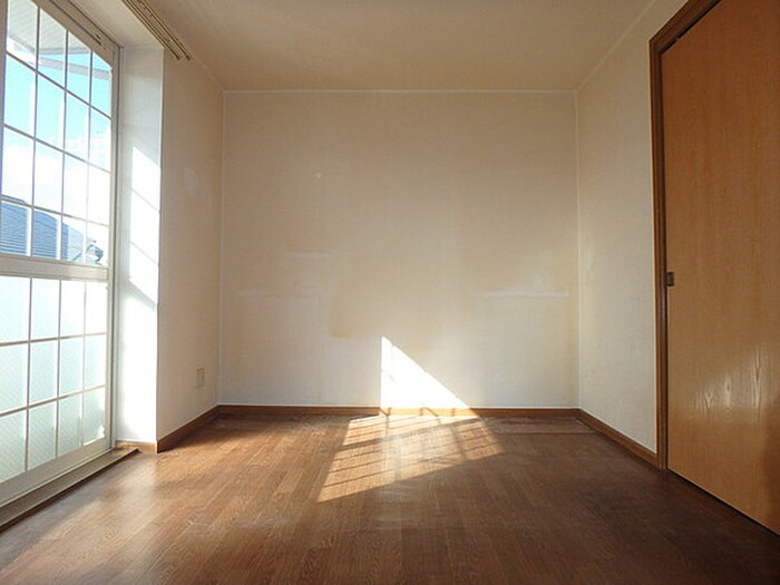 物件内観写真13　(居室)