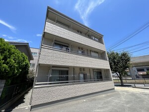 メゾンメルヴェイユ北館外観写真
