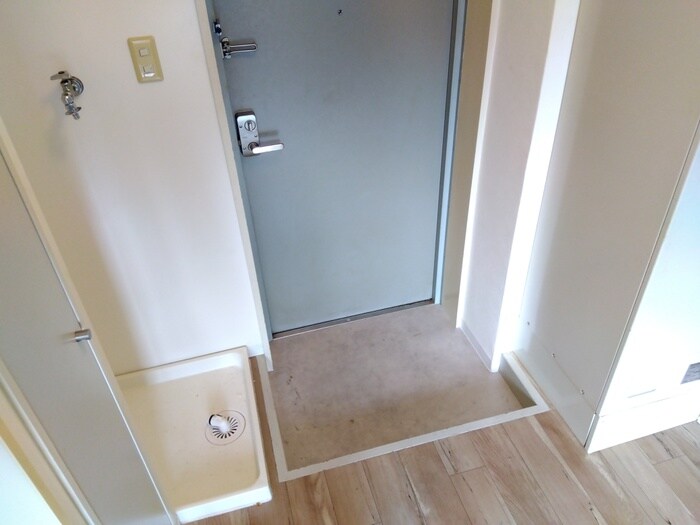 物件内観写真20　(玄関)
