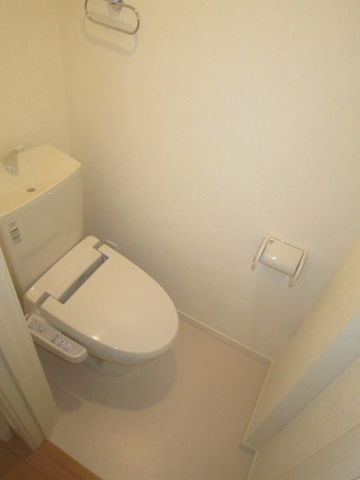 物件内観写真9　(トイレ)