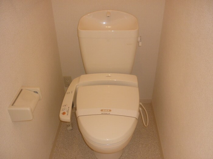 物件内観写真5　(トイレ)