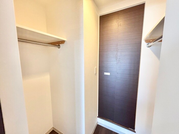 物件内観写真12　(収納)