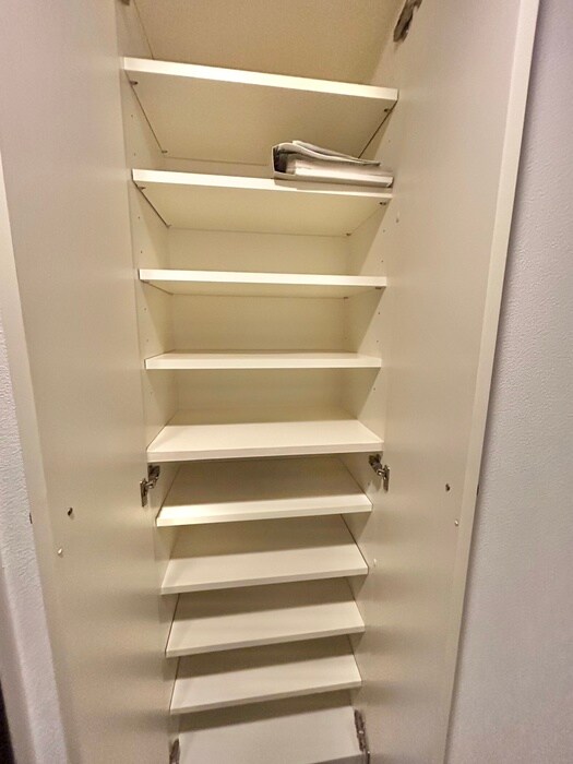 物件内観写真15　(靴箱)