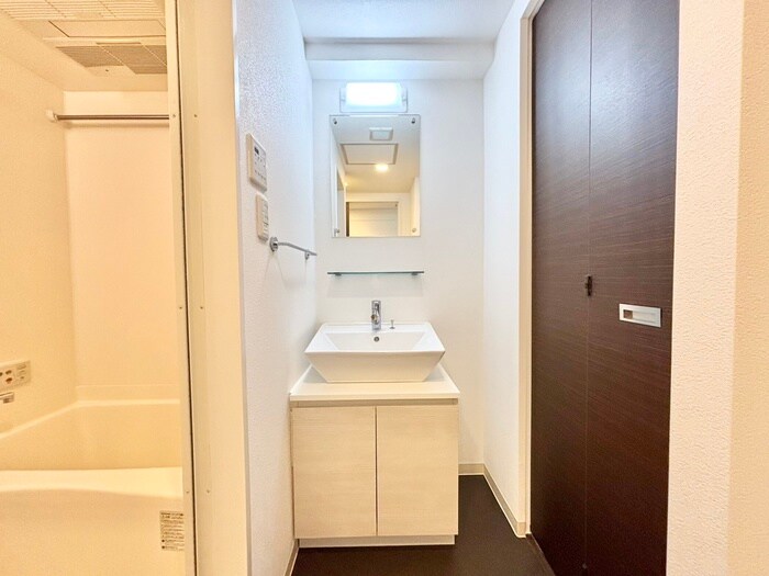 物件内観写真16　(洗面)