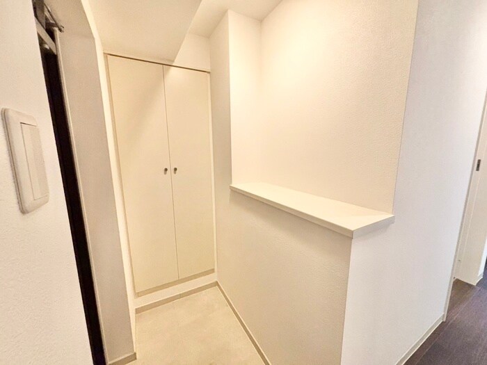 物件内観写真19　(玄関)