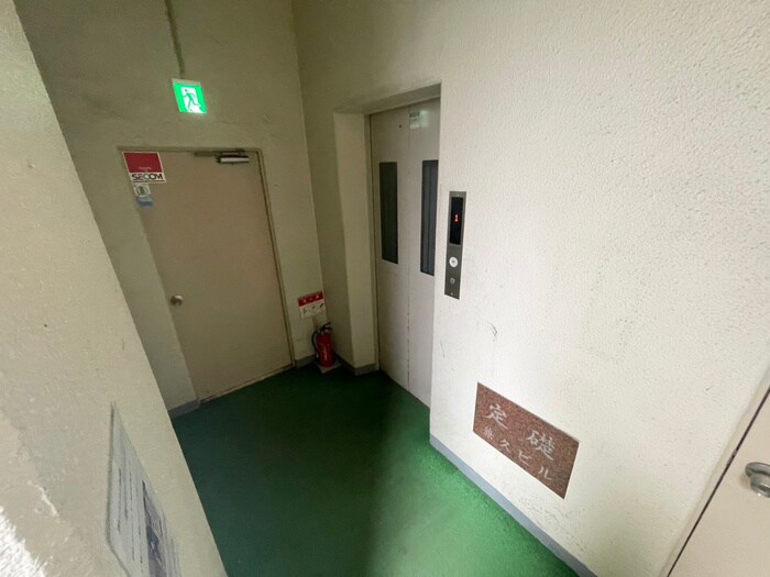 物件外観写真6　(建物設備)